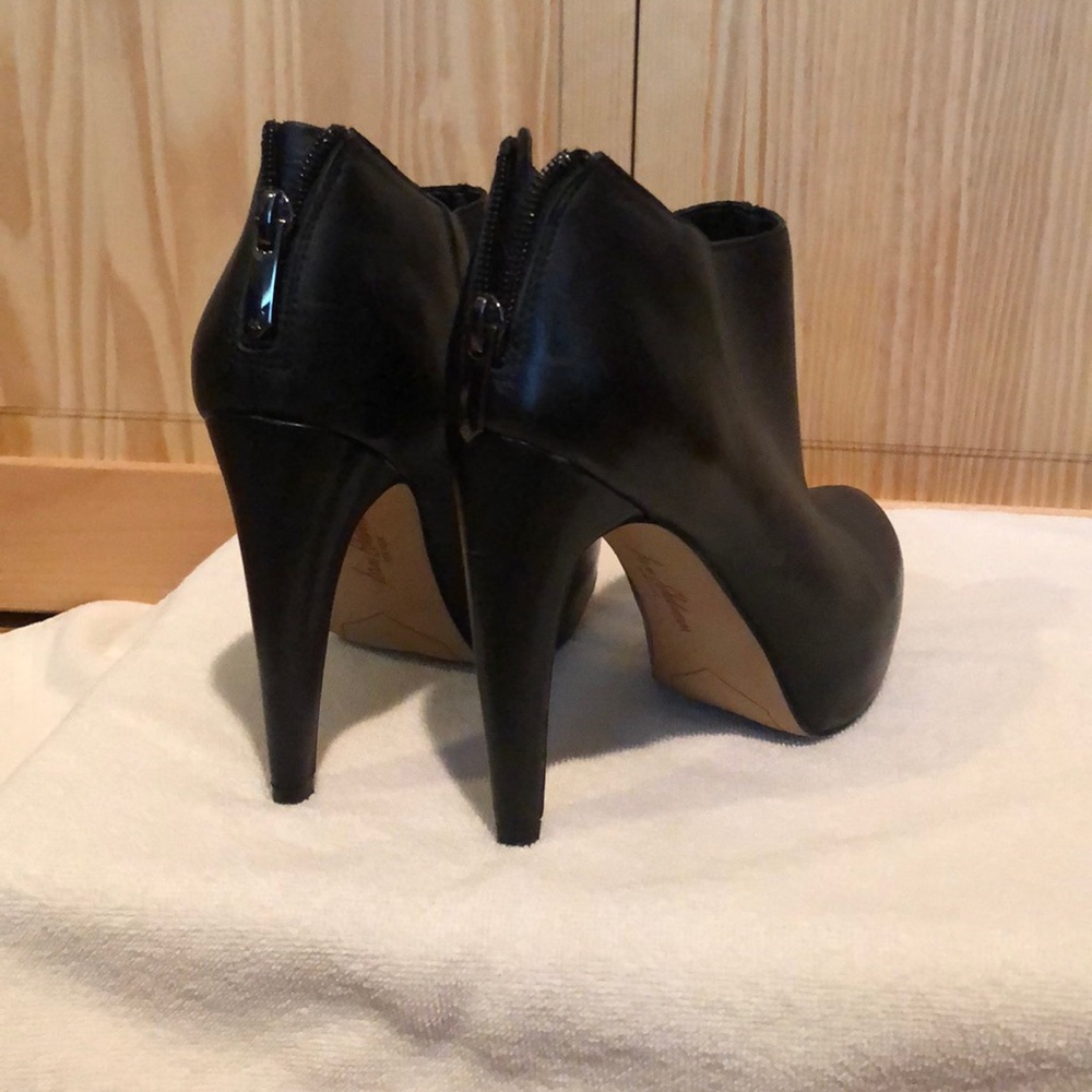 Sam Edelman booties - Picture 2 of 4